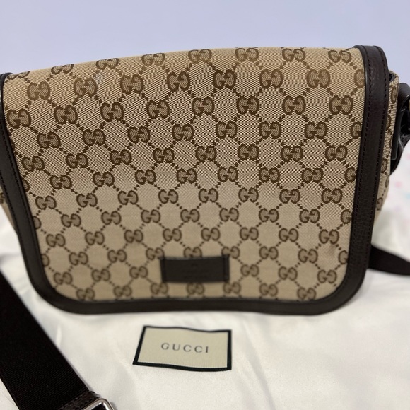 COPY - 100% authentic Gucci GG canvas messenger bag .. preloved - Picture 7 of 8